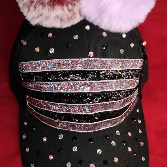Custom Hats - Picture 1 of 1